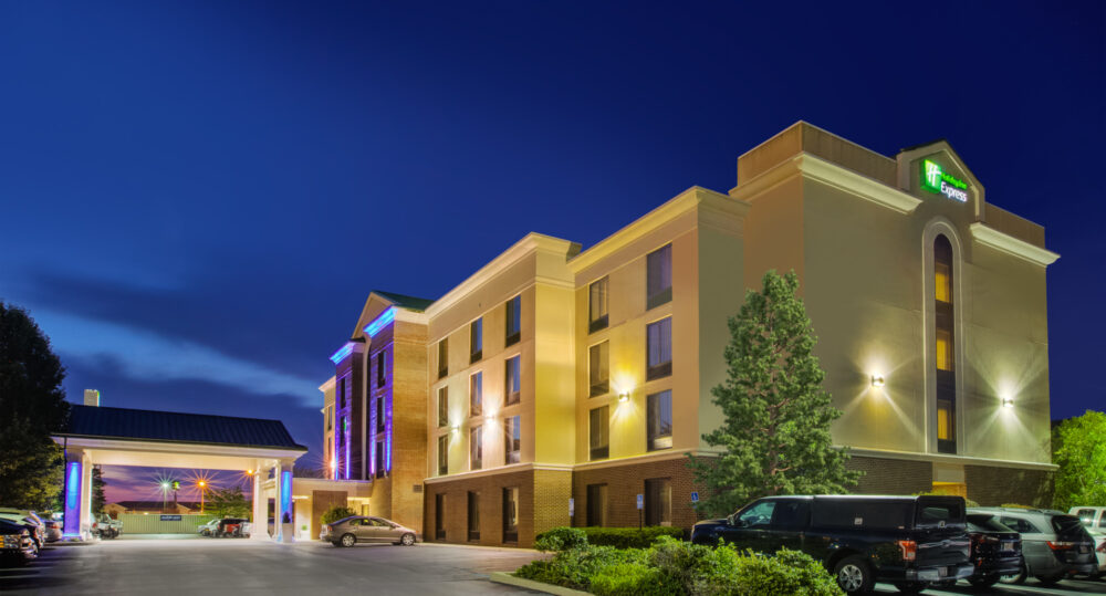Holiday Inn & Suites, Bradely, IL by Sudoku Constructions