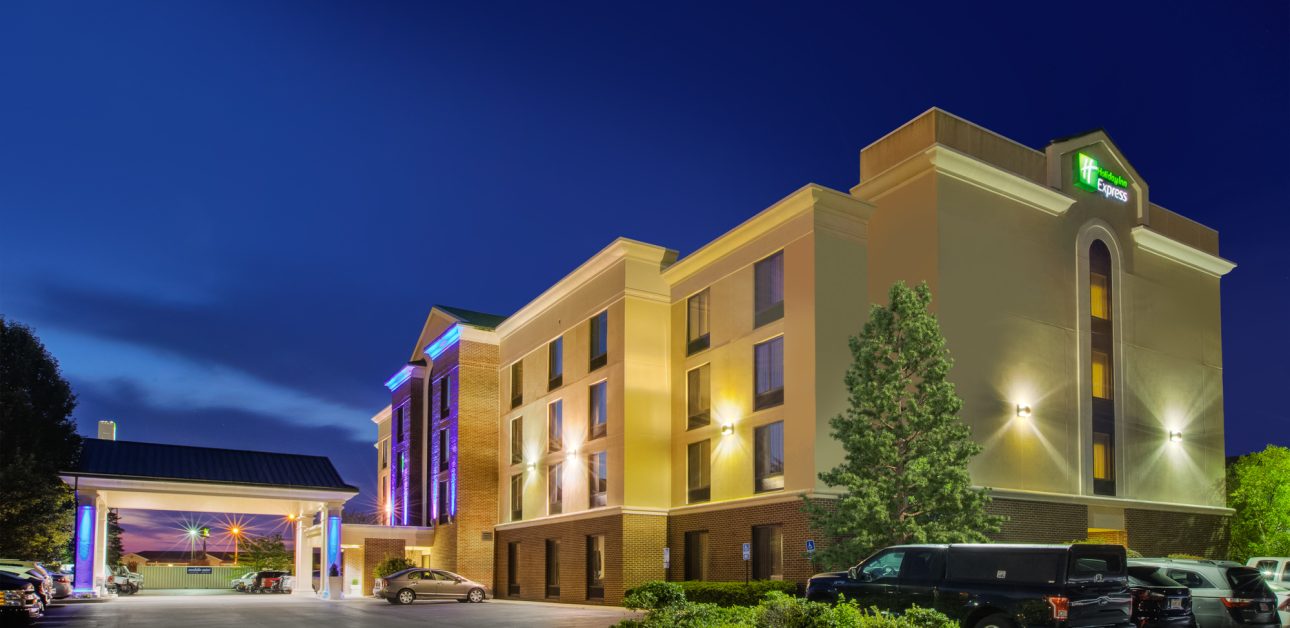 Holiday Inn & Suites, Bradely, IL by Sudoku Constructions